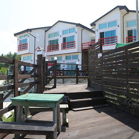 Gangneung Sea View Pension Экстерьер фото