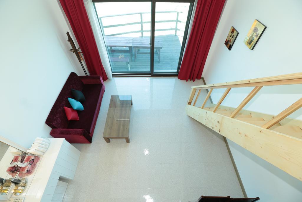 Gangneung Sea View Pension Экстерьер фото