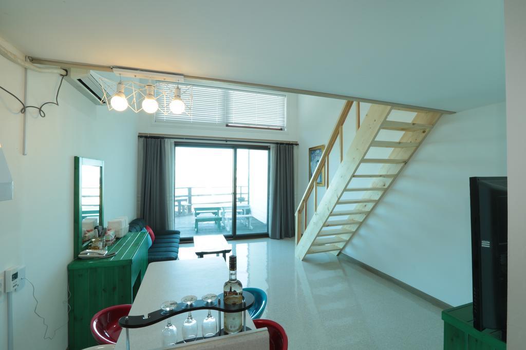 Gangneung Sea View Pension Экстерьер фото